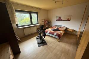 MA - SANDHOFEN // Attraktives Dreifamilienhaus mit großem Garten, Garage und Entwicklungspotenzial – Die vollständige Adresse der Immobilie erhältst du vom Anbieter., 68307 Sandhofen, Mannheim – Vorschaubild 9