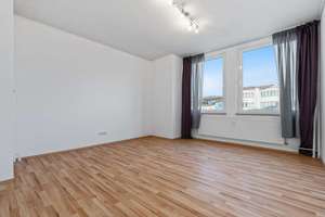 Attraktive renovierte Wohnung in zentraler Lage mit Aufzug – Die vollständige Adresse der Immobilie erhältst du vom Anbieter., 75172 Innenstadt, Pforzheim – Vorschaubild 9