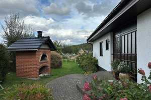 TOP!   Großzügiges Einfamilienhaus mit Einliegerwohnung, Balkon, Terrasse sowie 3 Garagen! – Mittelsachsen (Kreis) – Vorschaubild 2