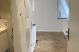 MAXVORSTADT | NEUBAU-Dachgeschoss-Wohnung mit Fußbodenheizung, Parkett, EBK, Videosprechanlage – Die vollständige Adresse der Immobilie erhältst du vom Anbieter., 80799 Am alten nördlichen Friedhof, München – Vorschaubild 2