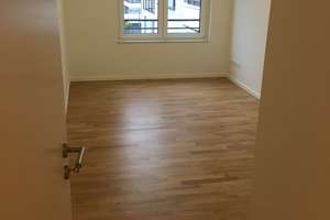 Moderne 3-Zimmer Wohnung mit EBK und Südbalkon – Hohenzollernallee 37, 40235 Flingern Nord, Düsseldorf – Vorschaubild 4