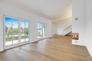 Villen-Architektur trifft Design-Ästhetik: Wohnung mit Dachterrasse zum Erstbezug