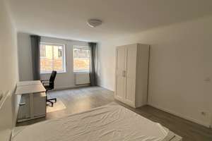 ** Zentral, zentraler - Zirkel! - Erstbezug nach Sanierung - Möblierte 3-Zimmer Wohnung mit Terrasse – Zirkel 19, 76131 Innenstadt-Ost, Karlsruhe – Vorschaubild 1