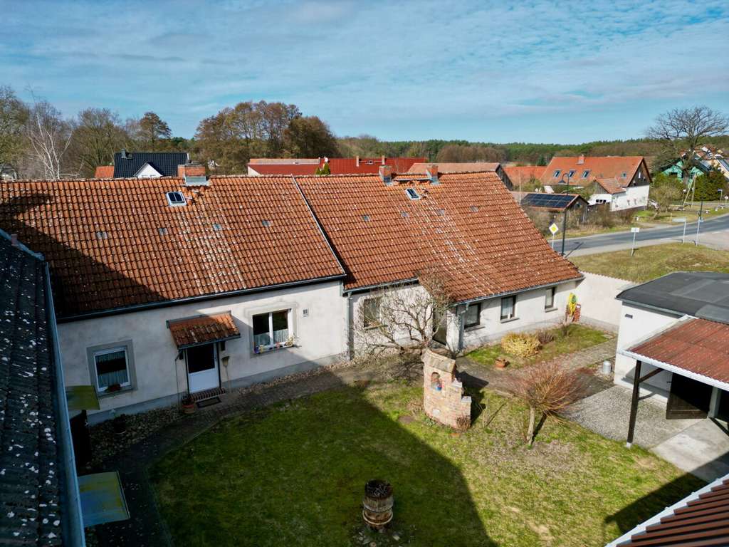 Immobilie in Nuthe-Urstromtal - Nuthe-Urstromtal: Kleiner, immer instandgehaltener Vierlseithof mit Nebengelass für alle Zwecke - Bild 2