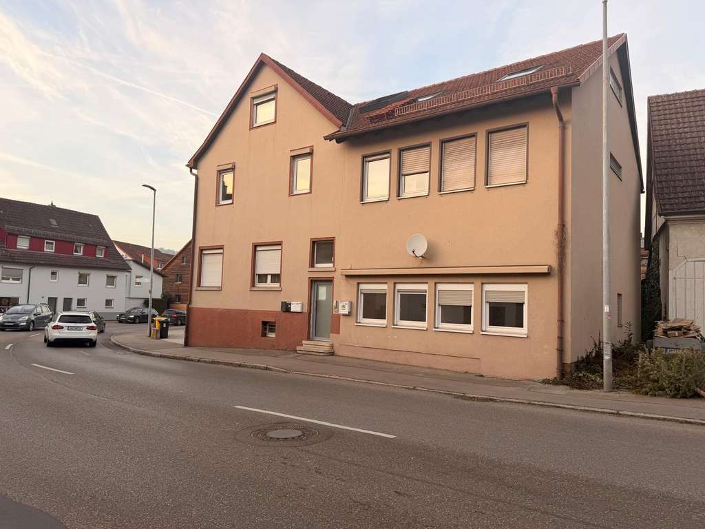 Immobilie in Schorndorf - sanierte Dachgeschosswohnung in Schorndorf - Bild 0