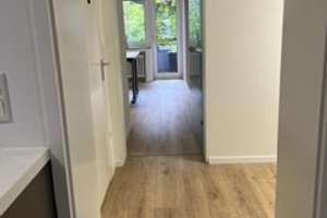 Neuwertige 2-Zimmer-Wohnung im 1.OG mit EBK und zwei Balkonen im beliebten Hansaviertel – 48155 Hansaplatz, Münster – Vorschaubild 4