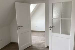 Ein tolles Wohngefühl: ideale 1,5-Zi.-Dachgeschoss-Wohnung und frisch renoviert! – Dürerstr. 12, 23564 Sankt Jürgen, Lübeck – Vorschaubild 7