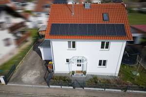 Umfangreich saniertes EFH: Pelletheizung  + PV + Solarthermie
Ruhiger Lage - nur 4 min zur A8 – Die vollständige Adresse der Immobilie erhältst du vom Anbieter., 86441 Zusmarshausen – Vorschaubild 4