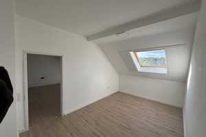 Freundliche 2-Zimmer-DG-Wohnung mit großer Wohnküche in Wuppertal – Uellendahlerstraße 452, 42109 Wuppertal – Vorschaubild 15