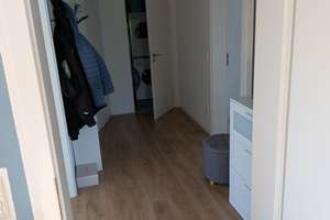 Neuwertige - moderne 2 Zimmer Dachgeschosswohnung EBK Balkon Trudering/Berg am Laim – Die vollständige Adresse der Immobilie erhältst du vom Anbieter., 81825 Berg am Laim Ost, München – Vorschaubild 6