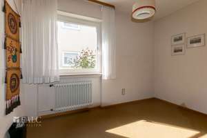 Großzügiges Familienidyll mit Charme, Garten und Entwicklungspotential – Die vollständige Adresse der Immobilie erhältst du vom Anbieter., 68549 Ilvesheim – Vorschaubild 11