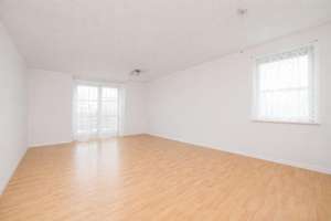 *bezugsfrei ab 10/26 DG-Wohnung guter Grundriss Neubau 1998 ** Mit Balkon und Tiefgaragenstellplatz – Moissistraße 10, 12489 Adlershof, Berlin – Vorschaubild 1