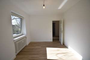 Frisch renoviert! Ideal geschnittene 3-Zimmer-Wohnung mit 2 Balkonen  – Paul-Bonatz-Straße 27, 40595 Garath, Düsseldorf – Vorschaubild 14