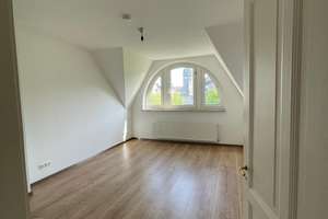 Exklusive 3-ZKB Dachgeschoss-Altbauwohnung in Wiesbaden – Bismarckring 14, 65183 Westend / Bleichstraße, Wiesbaden – Vorschaubild 8