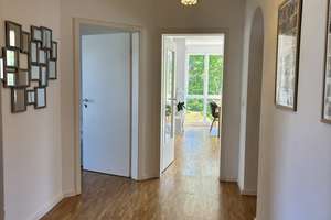 Schöne 4-Zimmer-Wohnung mit Einbauküche, Terrasse und 2 Bädern in Waldtrudering – 81827 Waldtrudering, München – Vorschaubild 7