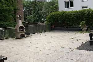 Ruhige Vier-Zimmer-Wohning mit großer Terrasse Nähe Ehrenstraße
