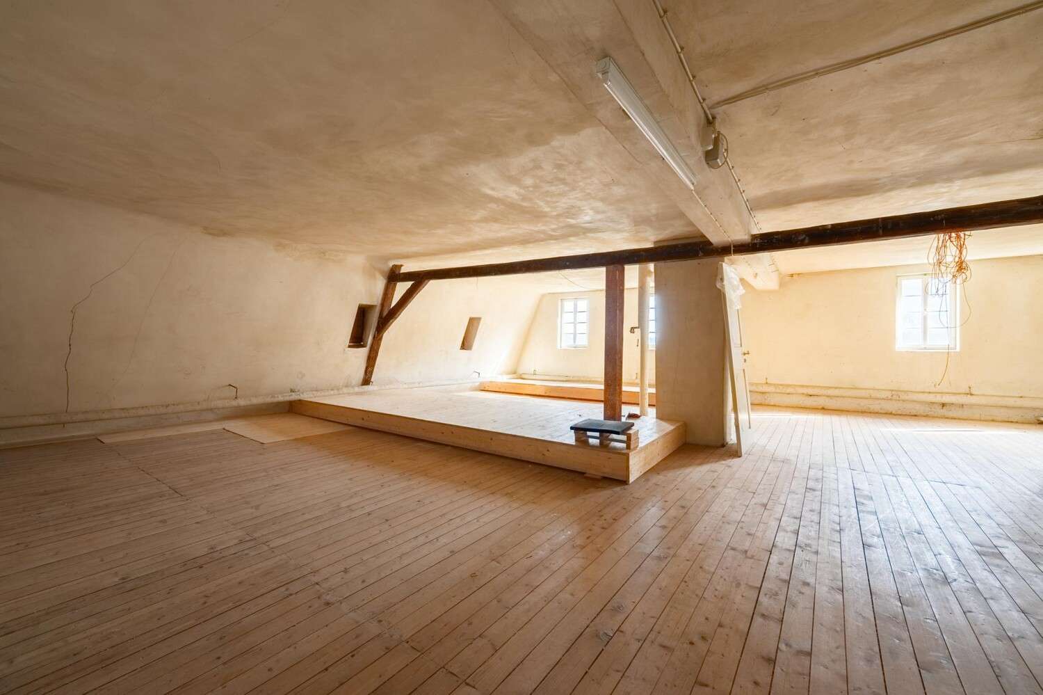 Immobilie in Boppard - Historisches, ehemaliges Pfarrhaus mit Rheinblick – Denkmalgeschütztes Ensemble aus dem Jahr 1716 - Bild 2