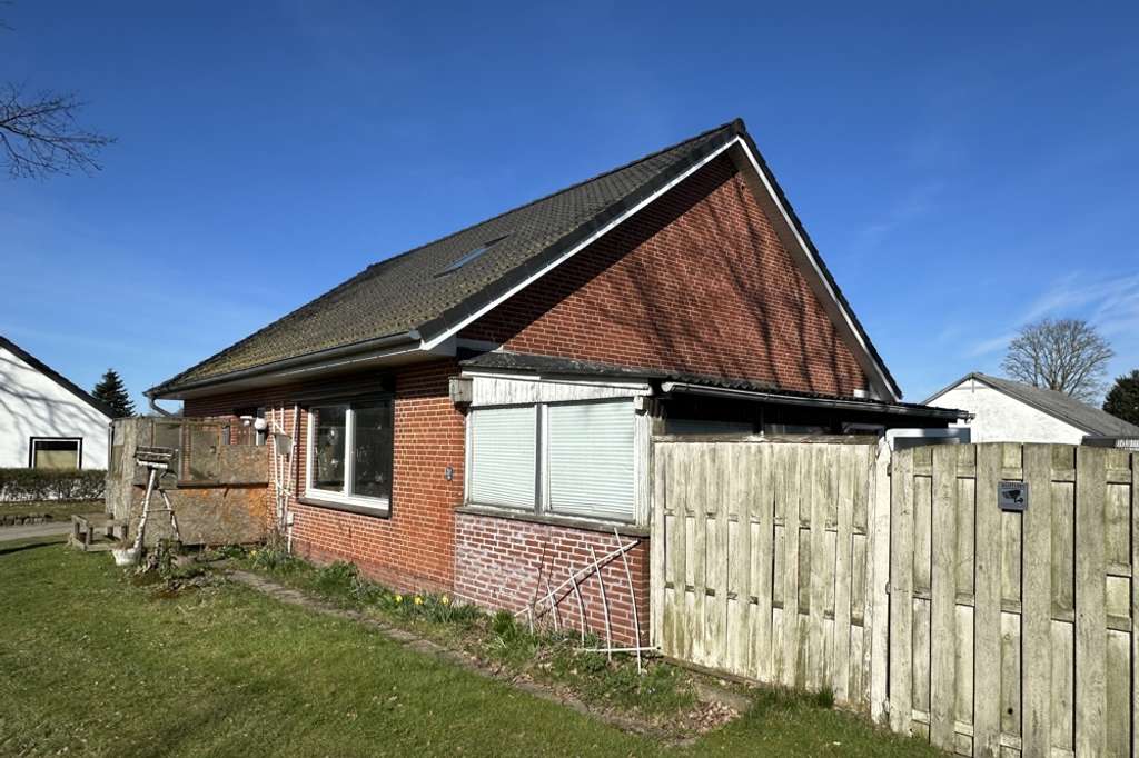 Immobilie in Stadum - Gute energetische Werte, neue Heizung, Modernisierung notwendig! 
Einfamilienhaus in Stadum - Bild 4