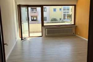 Weilimdorf, helle 3 Zimmer Wohnung mit Süd Balkon in ruhiger Lage – Die vollständige Adresse der Immobilie erhältst du vom Anbieter., 70499 Weilimdorf (Ortsteil), Stuttgart – Vorschaubild 4