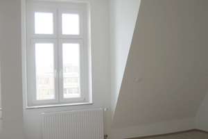 Sanierte Dachgeschoßwohnung in wunderschönem Altbau mit großzügigem Treppenhaus – Odenkirchener Straße 188, 41236 Heyden, Mönchengladbach – Vorschaubild 1