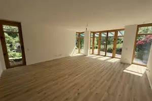 Exklusives Einfamilienhaus mit großem Garten, Teich & hochwertiger Ausstattung in Bielefeld – Bielefeld – Vorschaubild 22