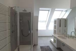 Exklusives Maisonette-Penthouse in Köln-Dellbrück mit Tiefgaragenstellplätzen – Von-der-Leyen-Str. 52, 51061 Dellbrück, Köln – Vorschaubild 13