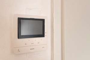 Vollständig möbliert: Charmante Dachgeschosswohnung im Altbau in zentraler Lage von Krefeld – Die vollständige Adresse der Immobilie erhältst du vom Anbieter., 47798 Stadtmitte, Krefeld – Vorschaubild 3