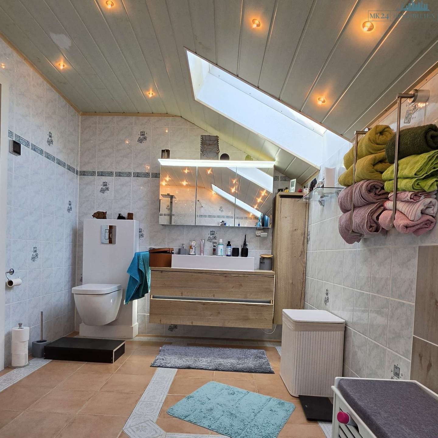 Immobilie in Waldsolms - Charmantes Einfamilienhaus mit Wohlfühlfaktor und vielen Extras - Bild 2