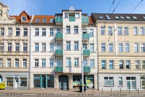 Bezugsfrei: 2-Zi.-Wohnung im Hinterhaus Hochparterre mit Terrasse in Innenstadtlage