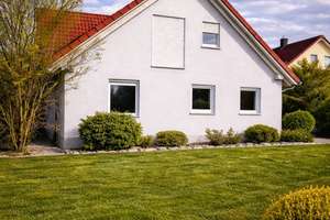 *1–2 Familienhaus mit Potenzial | großer Garten* – Die vollständige Adresse der Immobilie erhältst du vom Anbieter., 74426 Bühlerzell – Vorschaubild 1