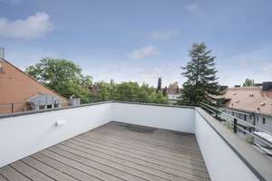 Traumhafte Dachgeschoss Maisonette-Wohnung in Bestlage – Lucile-Grahn-Straße 40, 81675 Steinhausen, München – Vorschaubild 10