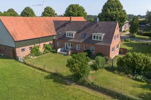 Landleben mit Potenzial: charmanter Resthof zwischen Kiel und Eckernförde – Die vollständige Adresse der Immobilie erhältst du vom Anbieter., 24363 Holtsee – Vorschaubild 3