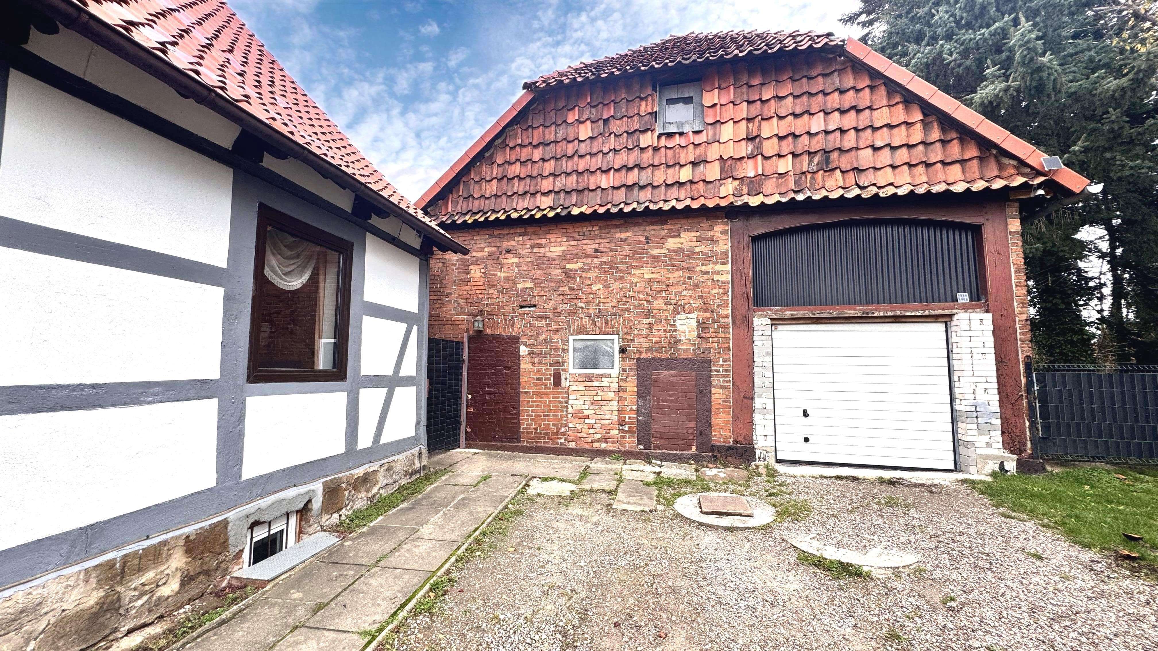 Großzügiges Einfamilienhaus aus dem Jahr 1800 – Sanierungsobjekt mit Potenzial und neuer Heizung, Hameln Pyrmont Kreis – Bild 3