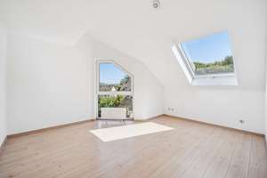 Wohnen mit Atmosphäre und Weitblick am Giersberg: 4ZKB mit EBK, Dachterrasse, Stellplatz und Garten – Edith-Langner-Straße 73, 57072 Siegen, Siegen – Vorschaubild 9