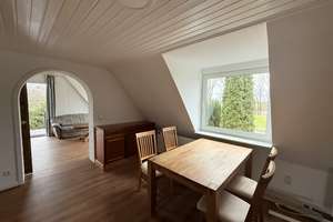 Vollrenovierte 2,5 Zimmer OG im Grünen an der Oberelbe