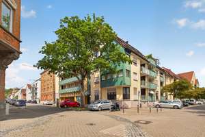 Perfekter Mix aus Ruhe und Stadtnähe - Ideale 2,5-Zimmer-Wohnung mit Balkon und Tiefgarage – Die vollständige Adresse der Immobilie erhältst du vom Anbieter., 70376 Neckarvorstadt, Stuttgart – Vorschaubild 2