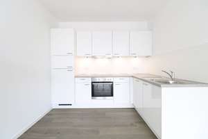Hochwertige 2-Zimmer-Wohnung mit moderner Markenküche und großzügiger Terrasse – Rottendorfer Straße 65, 97074 Frauenland, Würzburg – Vorschaubild 3
