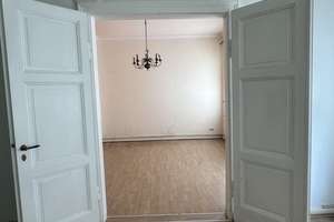 3-Zimmer-Wohnung als Rohdiamant mit Gartenanteil + Carport in der Nähe vom Magniviertel