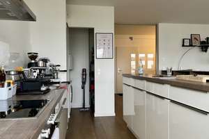 Aufzug direkt in die Wohnung! Großzügige 3 Zimmer Wohnung mit 2 Balkonen und Einbauküche! – Die vollständige Adresse der Immobilie erhältst du vom Anbieter., 40235 Flingern Nord, Düsseldorf – Vorschaubild 2