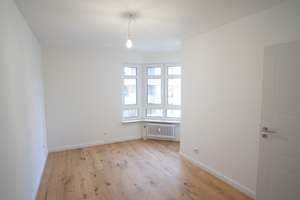 Stilvoll sanierte 3-Zimmer-Wohnung mit Balkon nahe Maybachufer – Manitiusstraße 5, 12047 Neukölln (Ortsteil), Berlin – Vorschaubild 2