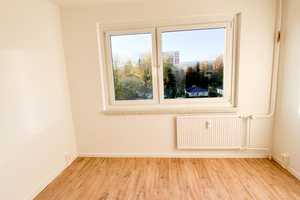 Familien hergehört! TOP 5-Raum-Wohnung mit moderner Einbauküche, 2 Balkonen und 2 Badezimmer! – Wolgograder Allee 68, 9123 Chemnitz – Vorschaubild 32