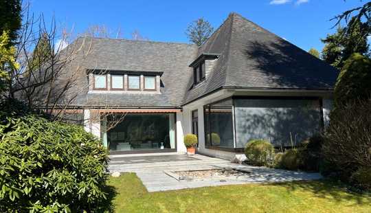 Bild von Repräsentative Landhausvilla in exklusiver Alstertal Lage