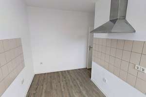Ideal für Familien & Paare: Komfortable 3-Zimmer-Wohnung mit Loggia und viel Stauraum – Lahrkampstraße 6, 33104 Schloß Neuhaus, Paderborn – Vorschaubild 8
