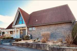 Traumhaftes 1-Fam.Haus mit großzügiger Wohnfläche & viel Komfort, Garage, Pool, PV-Anlage, Glasfaser – Kassel (Kreis) – Vorschaubild 1