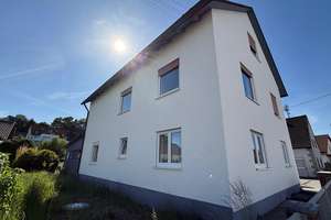 Wohntraum oder Kapitalanlage - Wohnhaus in Münsterhausen zu Verkaufen! – Die vollständige Adresse der Immobilie erhältst du vom Anbieter., 86505 Münsterhausen – Vorschaubild 2