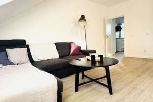 Modern Möblierte 2 Zimmer-Wohnung, 200 Meter zur U5 – Die vollständige Adresse der Immobilie erhältst du vom Anbieter., 80686 Land in Sonne, München – Vorschaubild 2