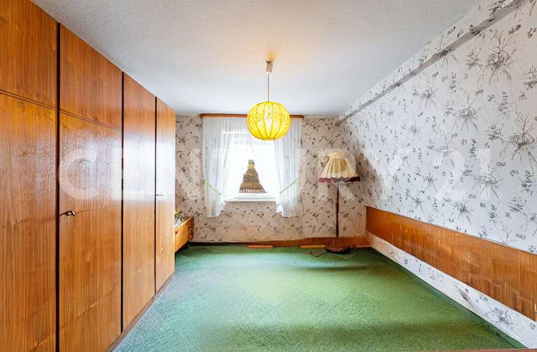 Immobilie in Pommelsbrunn - Sonniges Haus mit traumhaftem Blick und Baugrundstück - Bild 0