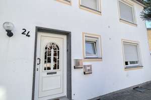Einmalige Gelegenheit: Zweifamilienhaus mit Garten und Garage in Übach-Palenberg – Die vollständige Adresse der Immobilie erhältst du vom Anbieter., 52531 Übach-Palenberg – Vorschaubild 2