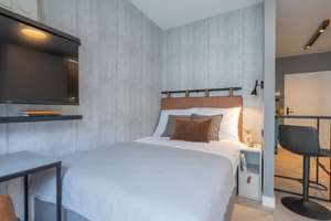 "Summer in the City" | Stylische Erdgeschoss-Wohnung mit eigener Terrasse und Komplettausstattung! – Mindener Straße 102-110, 40227 Oberbilk, Düsseldorf – Vorschaubild 10