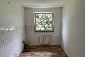 3,5-Zimmer Wohnung in Bochum Wiemelhausen mit Balkon Garten Parkplatz großem Keller und Trockenraum – Markstrasse 308, 44801 Wiemelhausen, Bochum – Vorschaubild 7